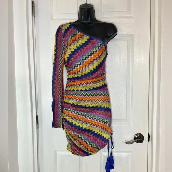 Alexis Devon One-Shoulder Chevron Knit Mini Dress size Small - Picture 6 of 14